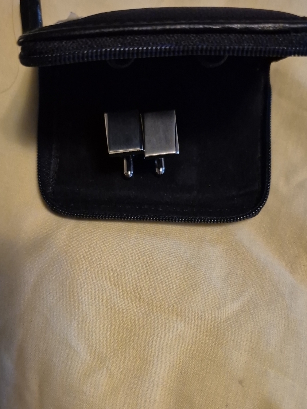 Calvin Klein Polished Silver Rectangular Cufflinks With Pouch - Picture 4 of 6